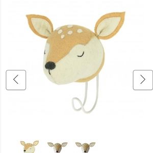 Fiona Walker England Sleepy Deer Hook